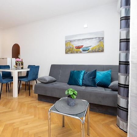Apartment Paolo By The Beach Znjan 스플리트 외부 사진