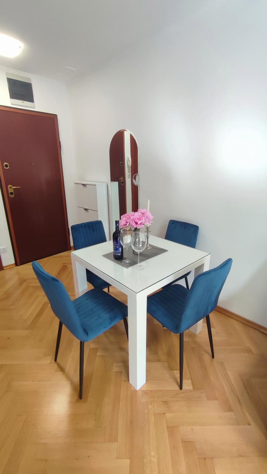 Apartment Paolo By The Beach Znjan 스플리트 외부 사진